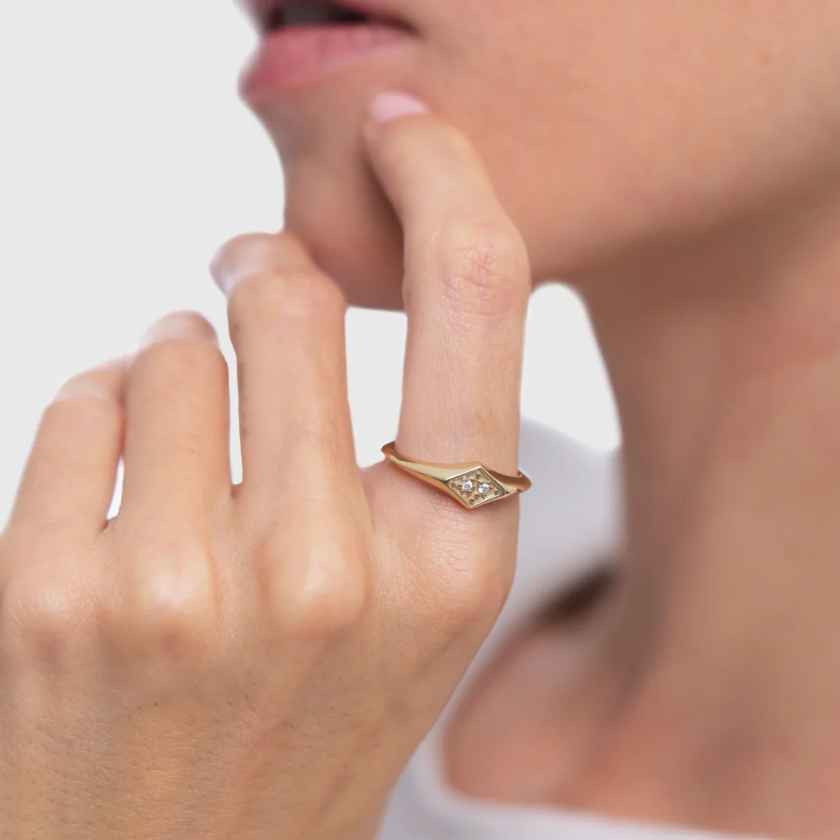 Weißer Saphir Supernova Pavé Ring – Bild 7